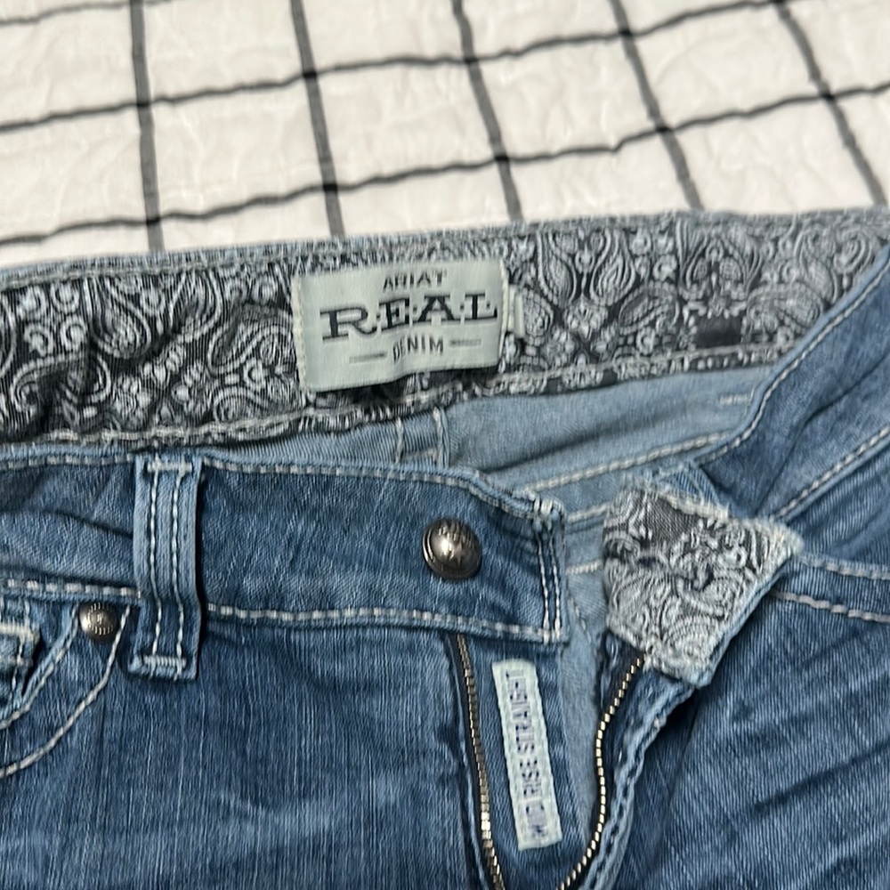 Women’s Ariat jeans